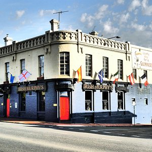 Irish Murphy's Hostel and Pub