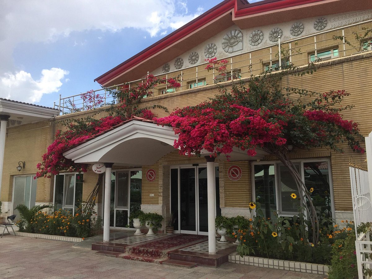 dezful tourism hotel