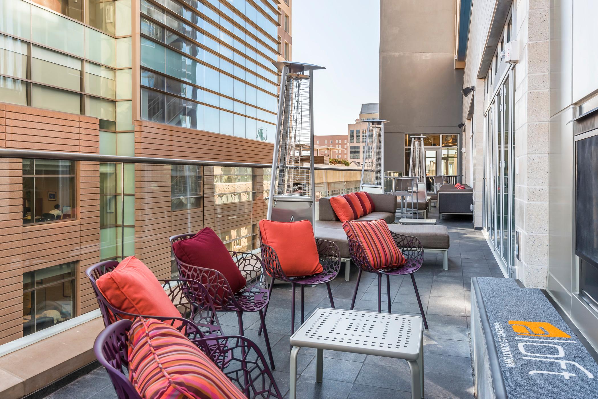 ALOFT GREENVILLE DOWNTOWN Updated 2024 Prices Hotel Reviews SC   The Ledge 