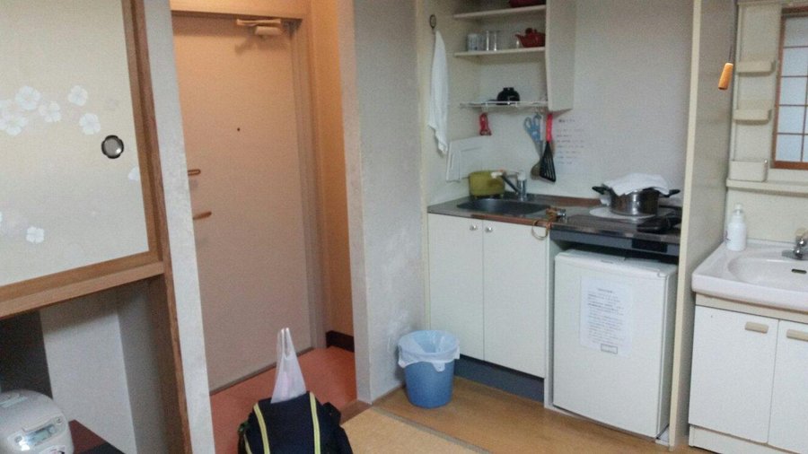 外観て部屋内