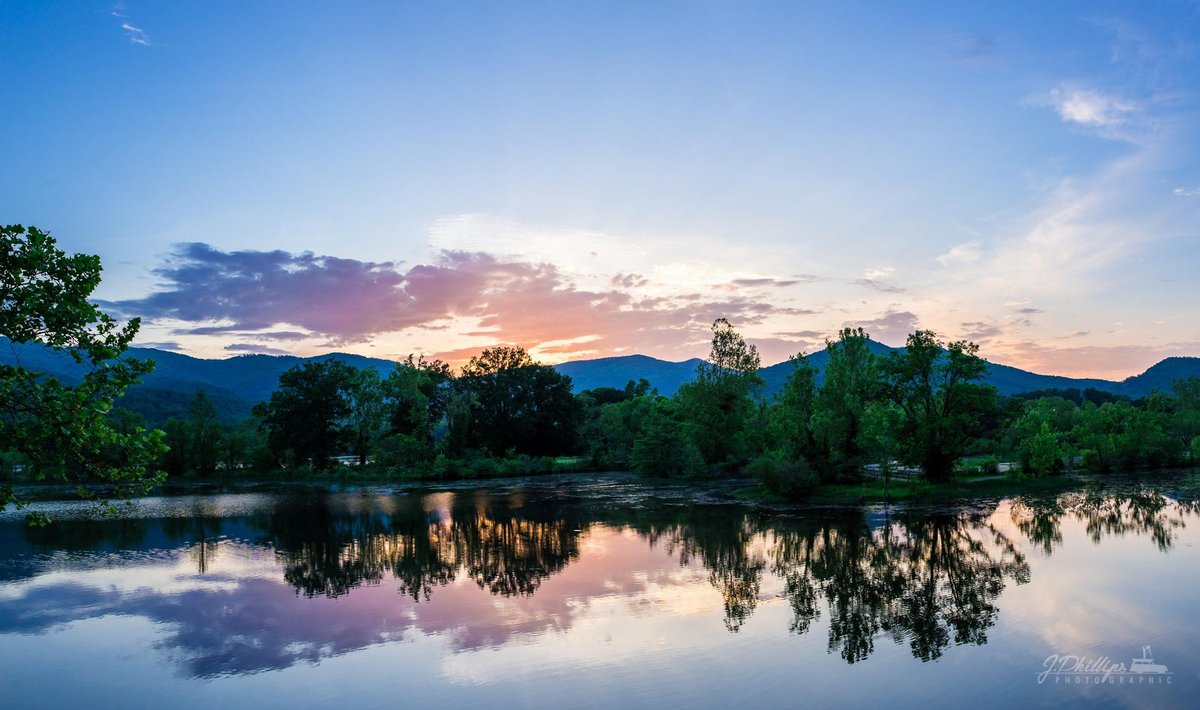 Tennessee’s Hidden Gem: Cove Lake State Park – Where Adventure Meets Tranquility