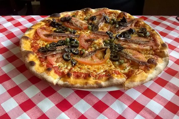 TOP 10 BEST Pizza near C. el Lirio 16, 29640 Fuengirola, Spain - December  2023 - Yelp