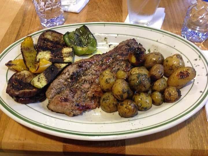 Discover Bambinos Grill: The Best Carnes Asadas in Zona Colonial