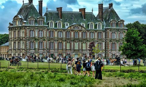 Visits during the international horse & buggy races