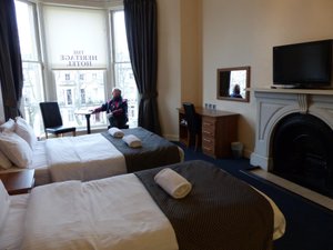 Room & Suite