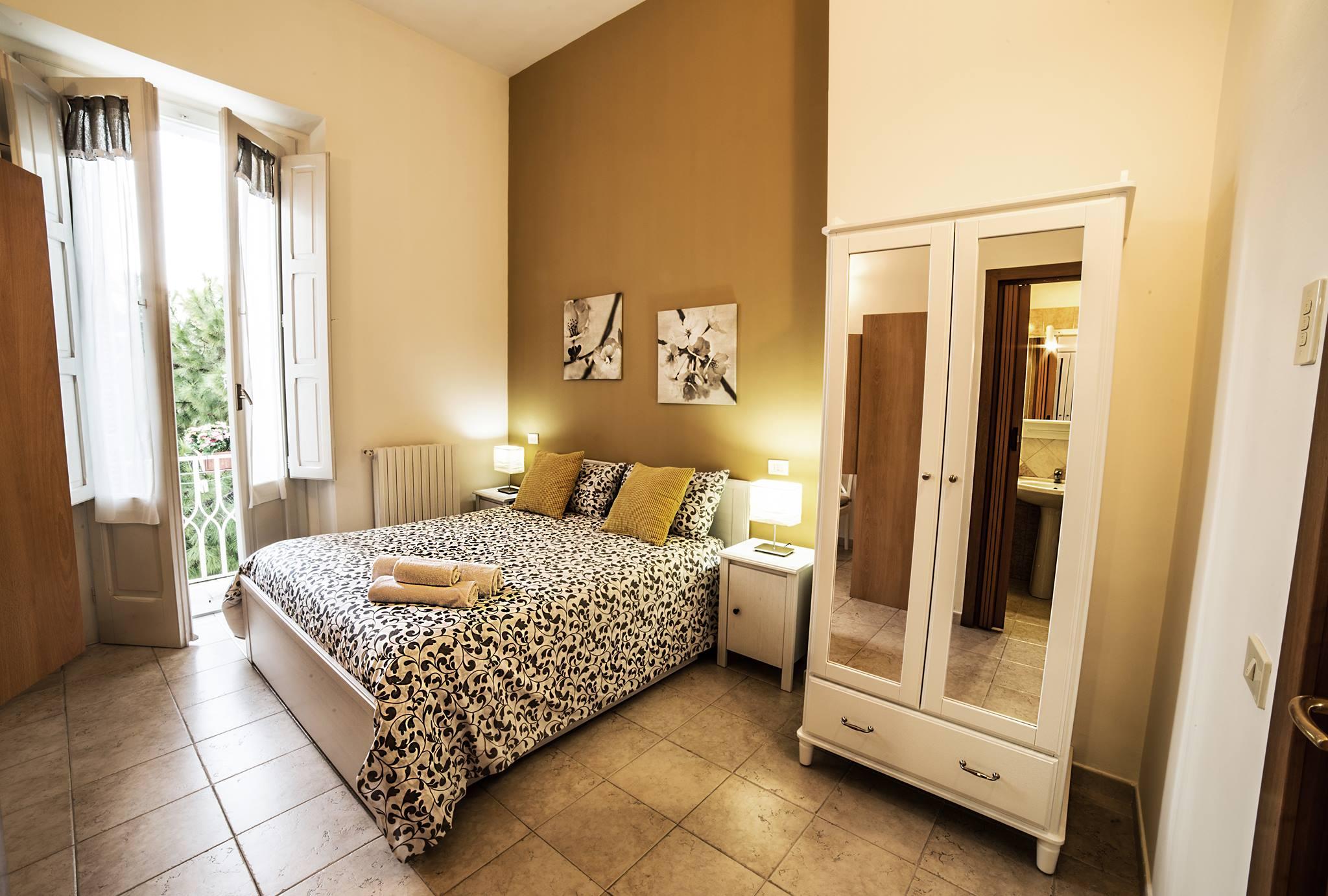 BED AND BREAKFAST GERMINARIO - Prices & B&B Reviews (Trani, Italy)