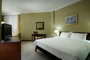 Room & Suite