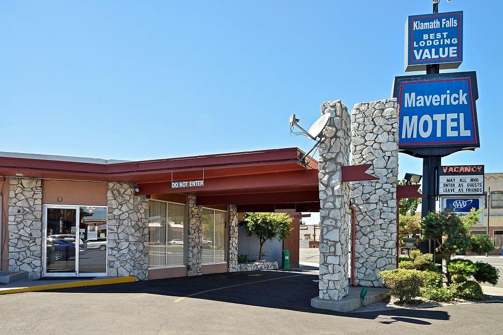 klamath falls hotels near train station