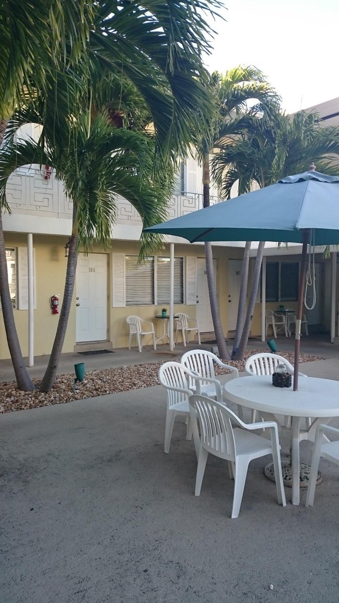 Harbor Beach Inn Kitchenettes: Pictures & Reviews - Tripadvisor