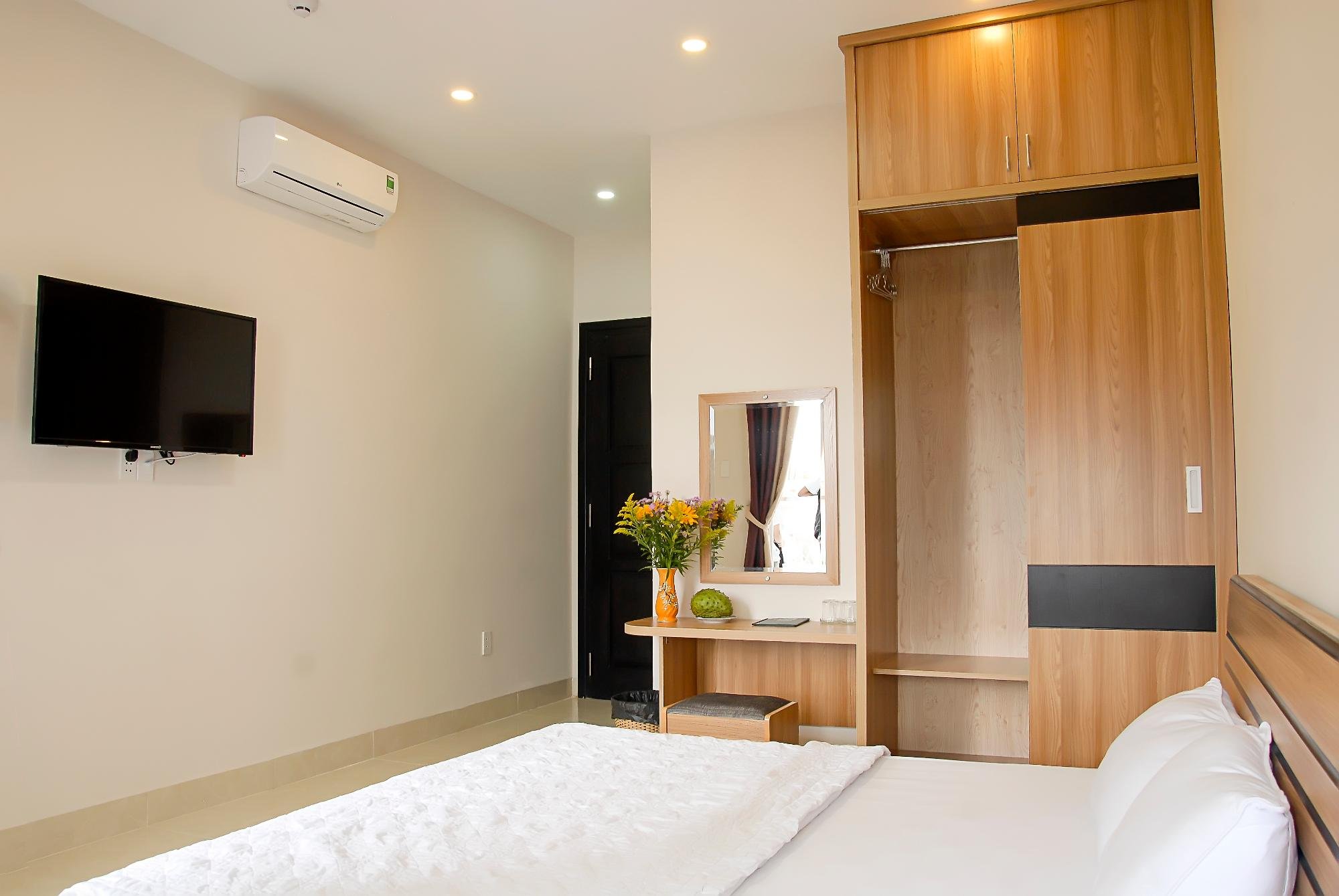Happy Angel Hotel by null