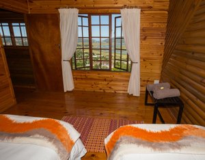 Room & Suite