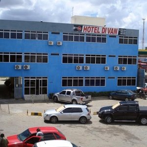 Hotel visto da Frente!