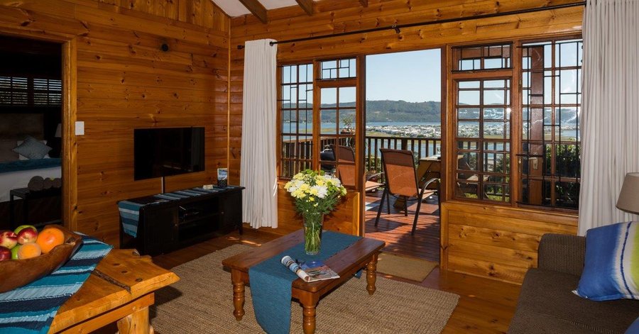 Lagoon Cottage Lounge
