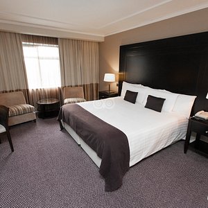 The Standard Double Room at the Shamrock Lodge Hotel Athlone