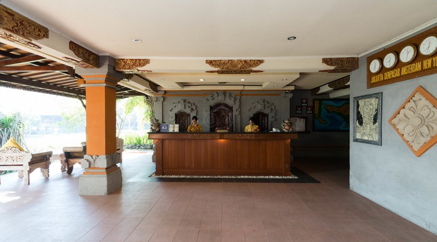 Front Desk at the Inna Sindhu Beach