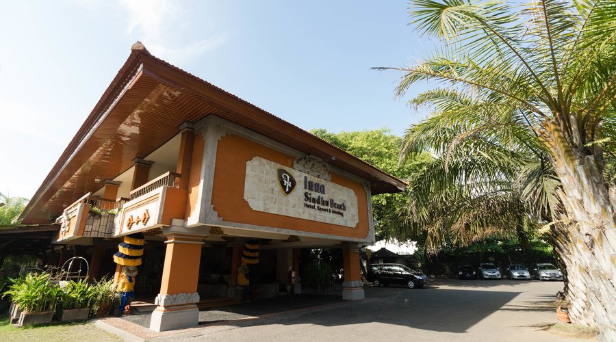 Entrance at the Inna Sindhu Beach