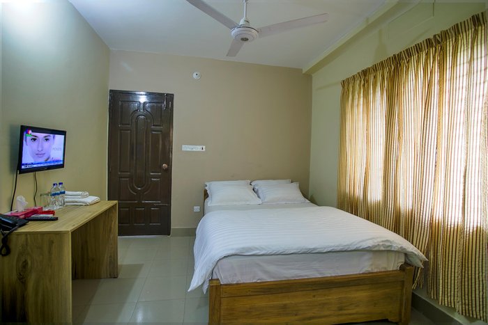 SREEMANGAL INN HOTEL & RESTAURANT - Inn Reviews, Photos, Rate ...