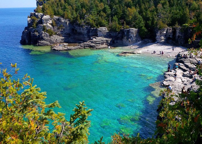 Turquoise water in Tobermory