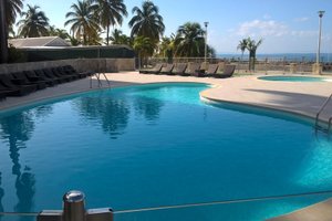 Pool & Beach