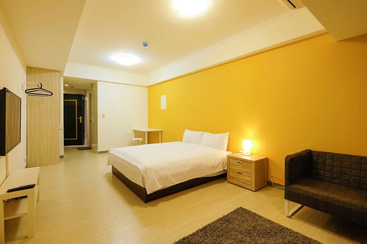 台北輕旅複合式旅店，位於板橋的飯店