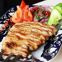 Уч Панжа - нежнейший шашлык из ягненка с курдюком.