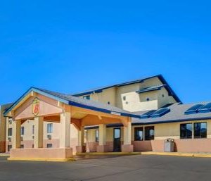 Welcome to the Super8 Hutchinson