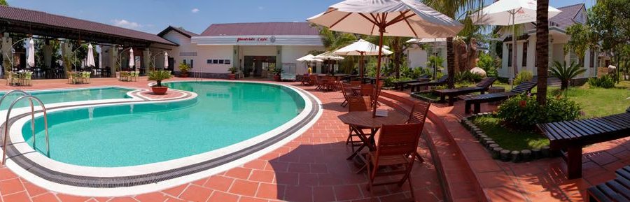 Sao Mai Poolside