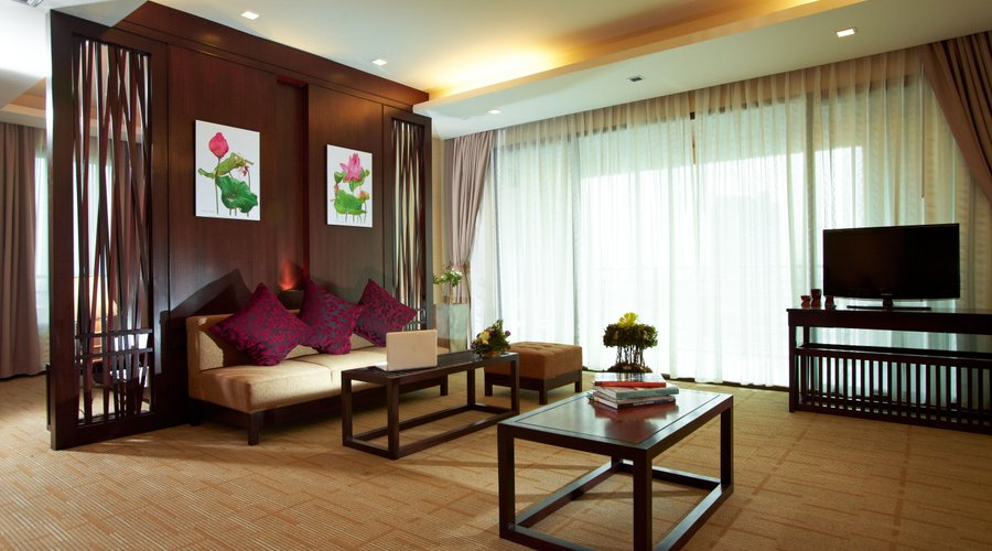 Executive Suites - Living Room