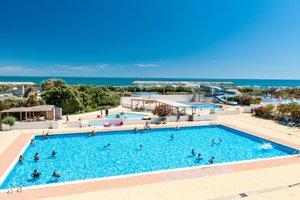 Piscine et plage