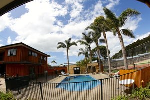 Pool & Beach
