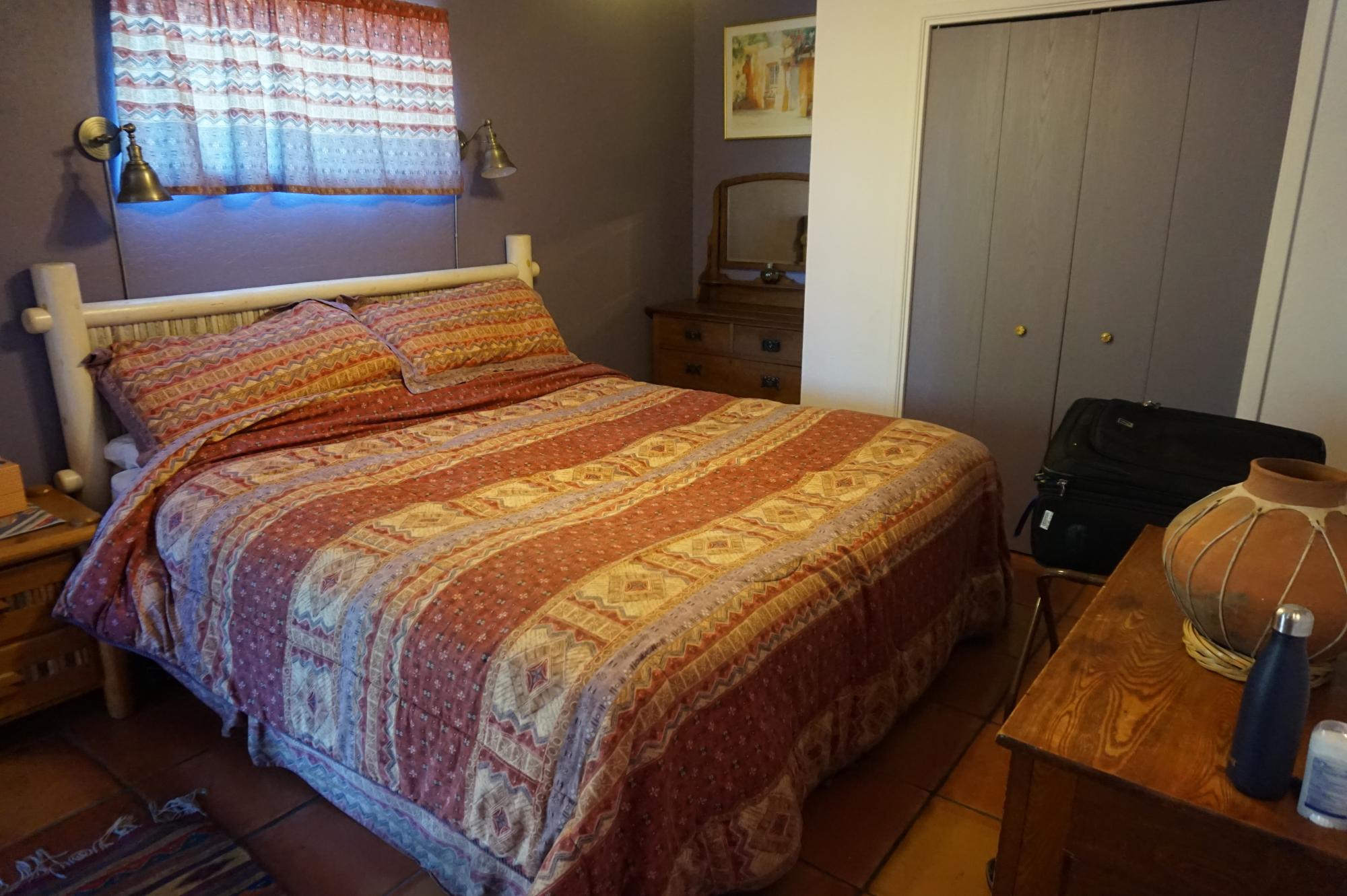 Hotel photo 2 of Adobe Rose Inn.