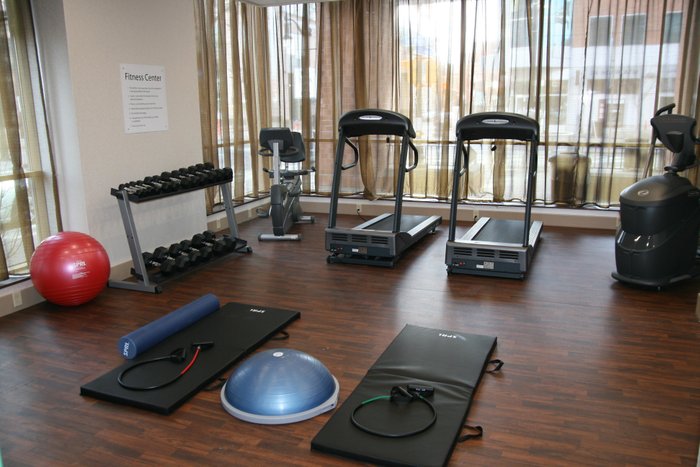 Holiday Inn Express & Suites Buffalo Downtown - Medical Ctr, an IHG Hotel  Gym Pictures & Reviews - Tripadvisor