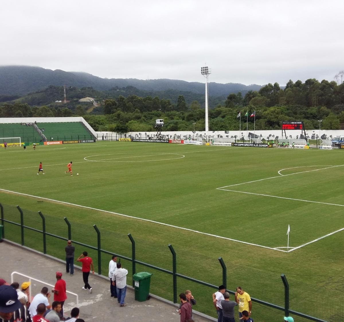 QUADRA DO ESTÁDIO MUNICIPAL UBIRATAN EM CARMO DE MINAS RECEBE