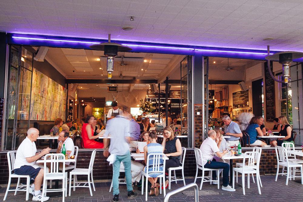 Vans restaurant outlet