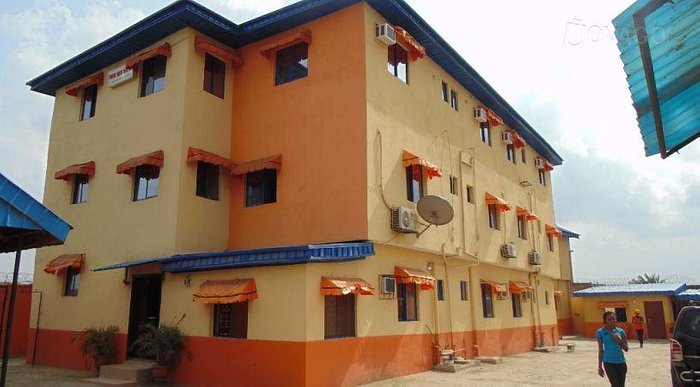 TWINS BASE HOTEL - Lodge Reviews (Magboro, Nigeria)