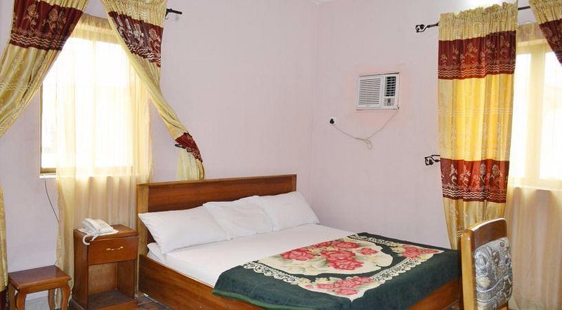 Clesta Hotel Lodge Reviews Uyo Nigeria 