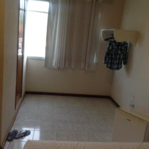 Quarto bem amplo!