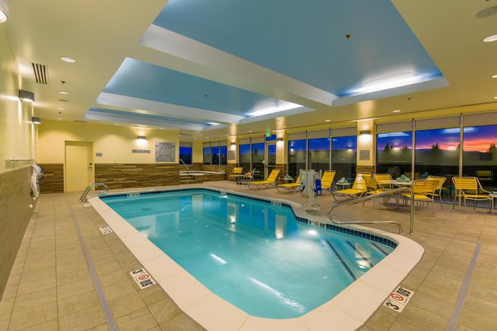 Fairfield Inn & Suites Provo Orem Pool: Pictures & Reviews - Tripadvisor