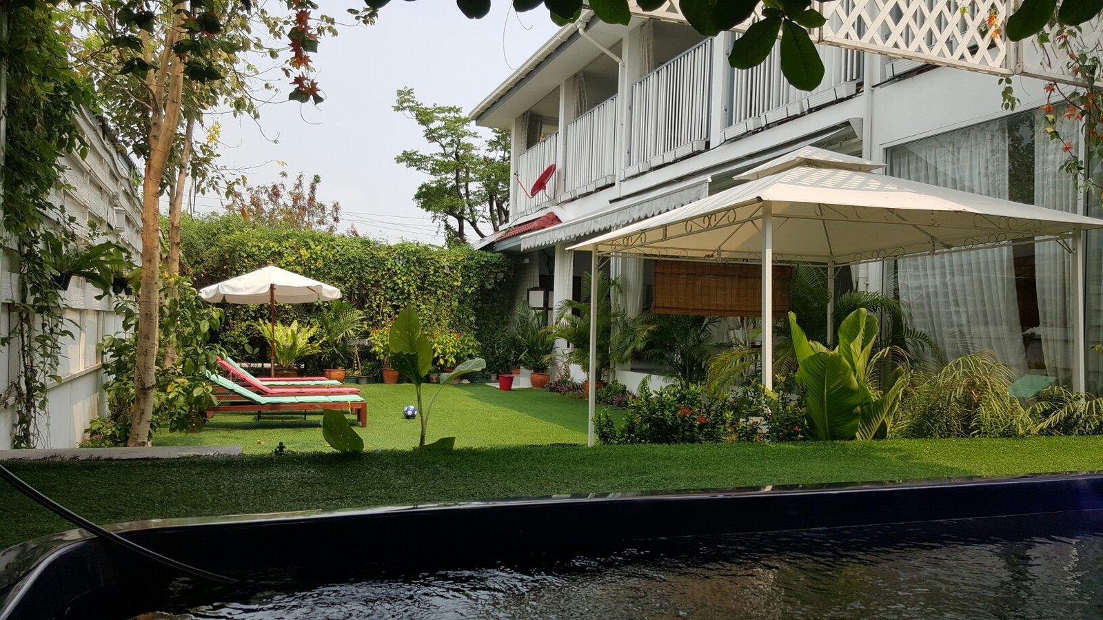 BAREFEET NATURIST RESORT BANGKOK $44 ($̶5̶2̶) - Prices & Specialty Inn ...