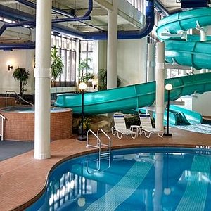 Sheraton Cavalier Calgary Hotel - Oasis Water Park