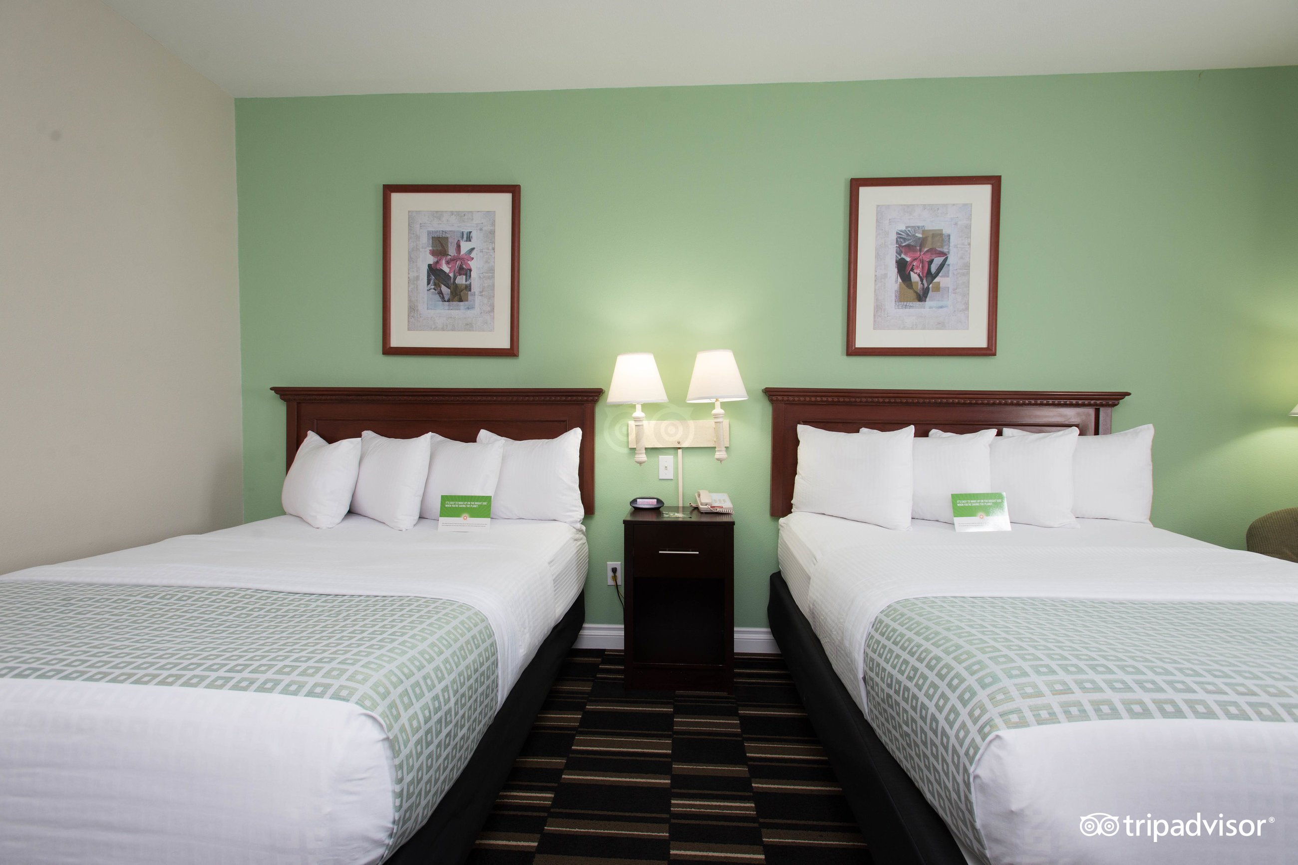 The Hotel Oceanside UPDATED 2024 Prices Reviews Photos   Standard Double Queen Room  V1181 