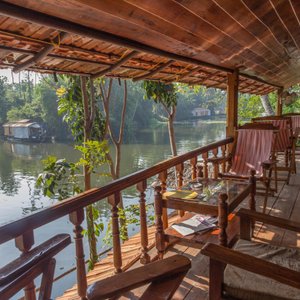 Upper floor wooden rooms varanda - similar view from a houseboat to the lake - too closer to the