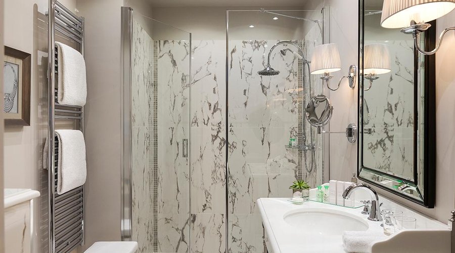 Luxury Suite bathroom / Salle de bain des Suite de Luxe