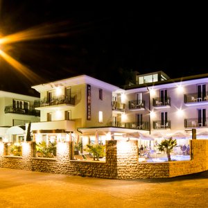 Hotel Eden Garda in Garda, image may contain: Villa, Pool, Hotel, Resort