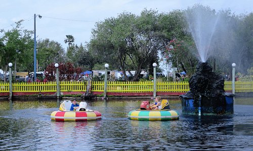 Bumper boats - thrilling for the kids