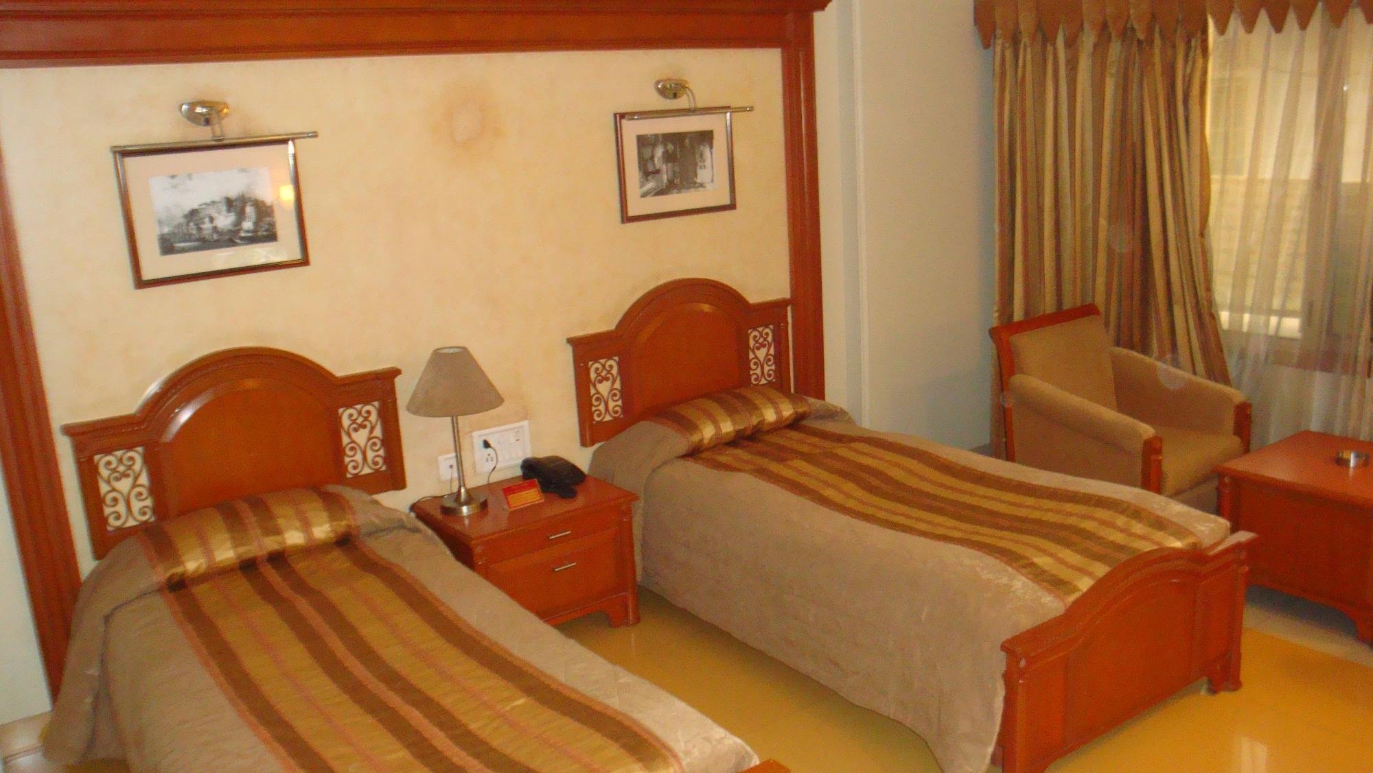 Hotel Pradeep by null
