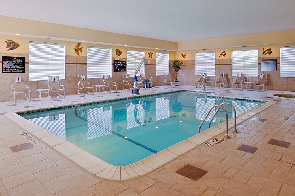 hotels in pecos texas with indoor pool