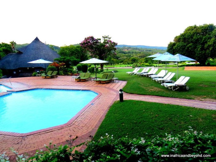 Sabi River Sun Resort Pool: Pictures & Reviews - Tripadvisor