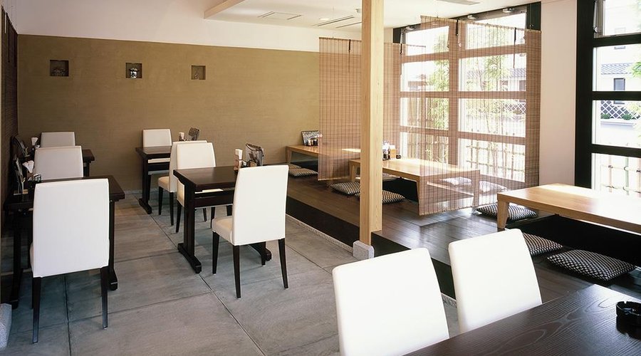 悠流里 店内2