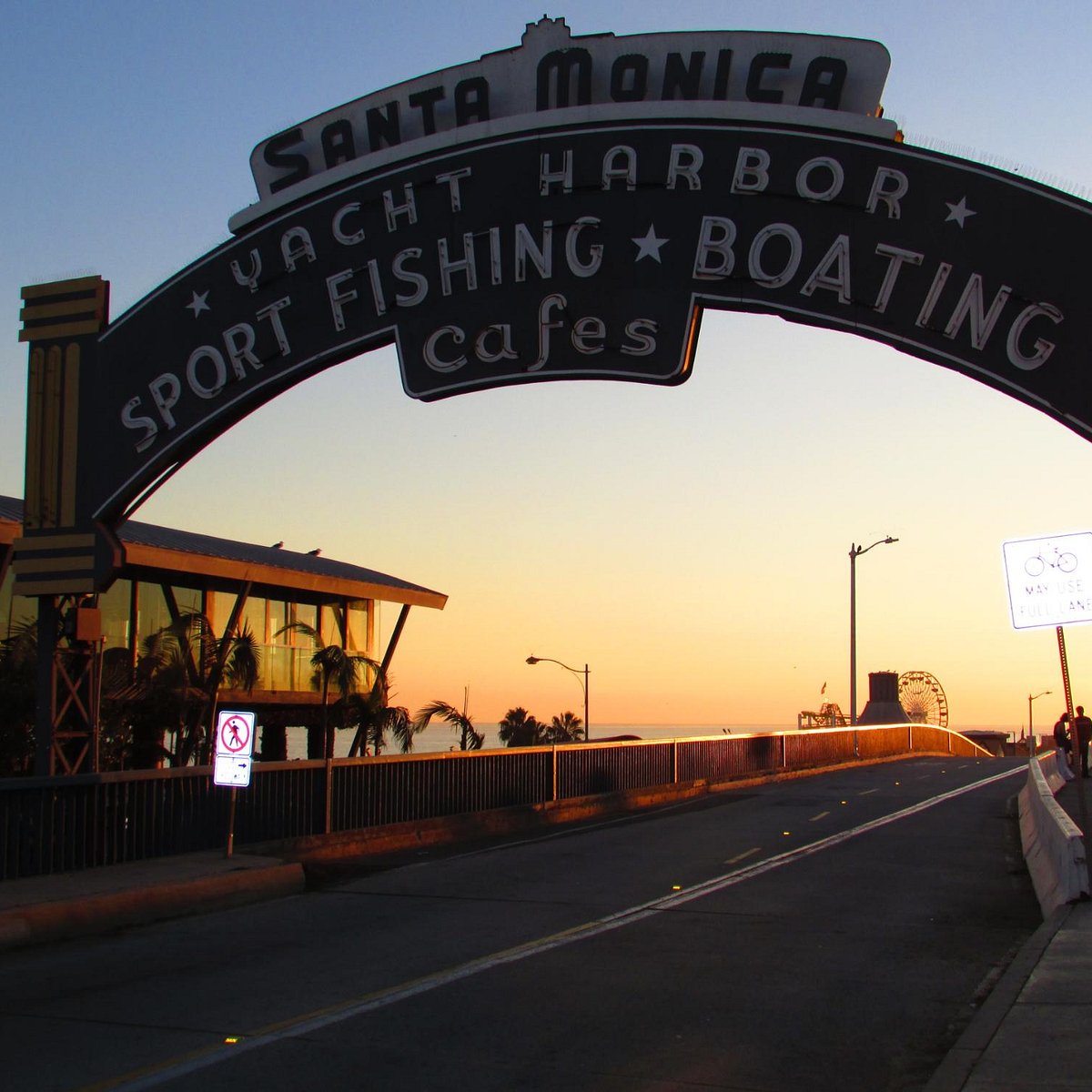 santa monica yacht harbor location